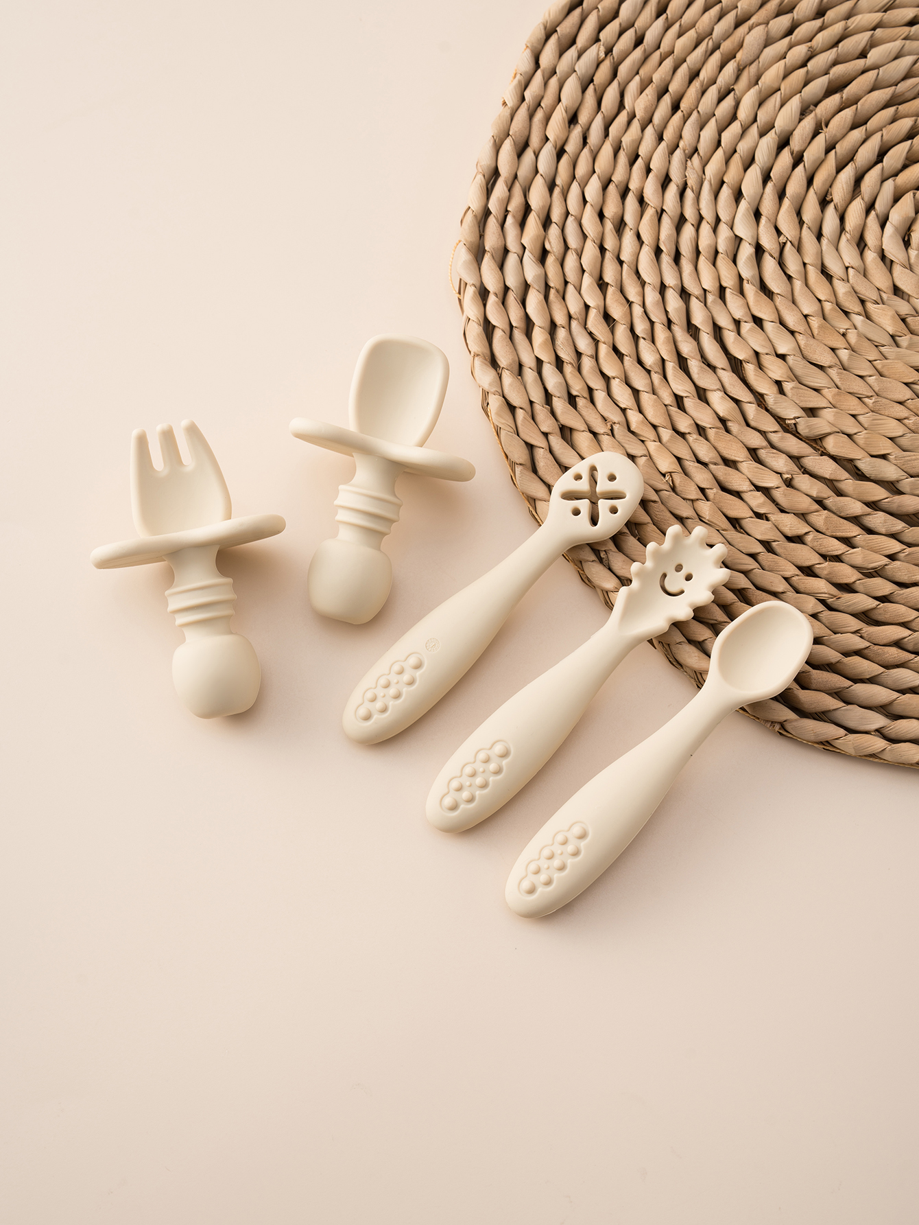 5PCS Cute Baby Feeding Set Sof - Baby Food Utensil recensie en prijs